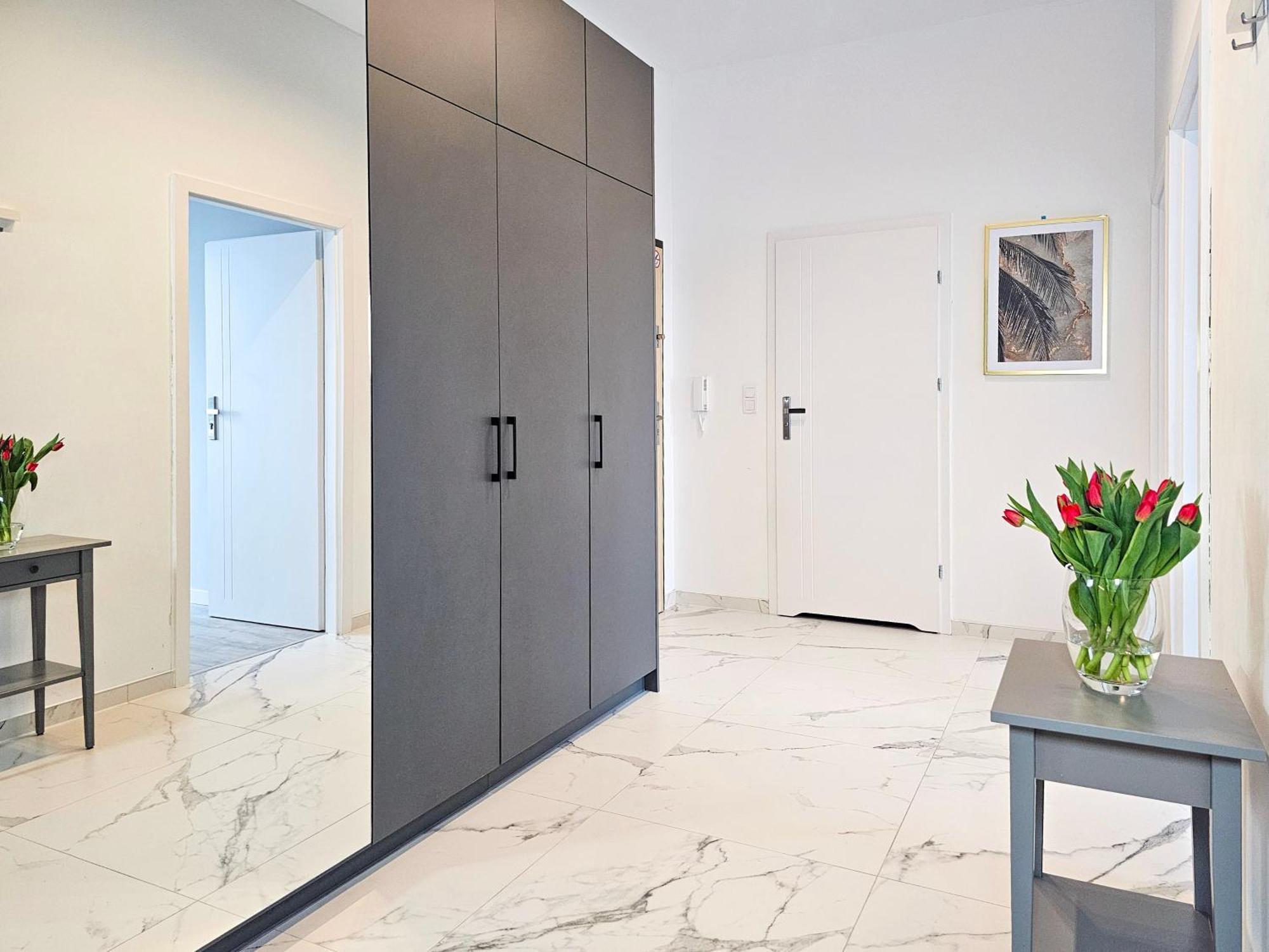 Visit Baltic - Platan Tower Grey Swinoujscie Exterior foto