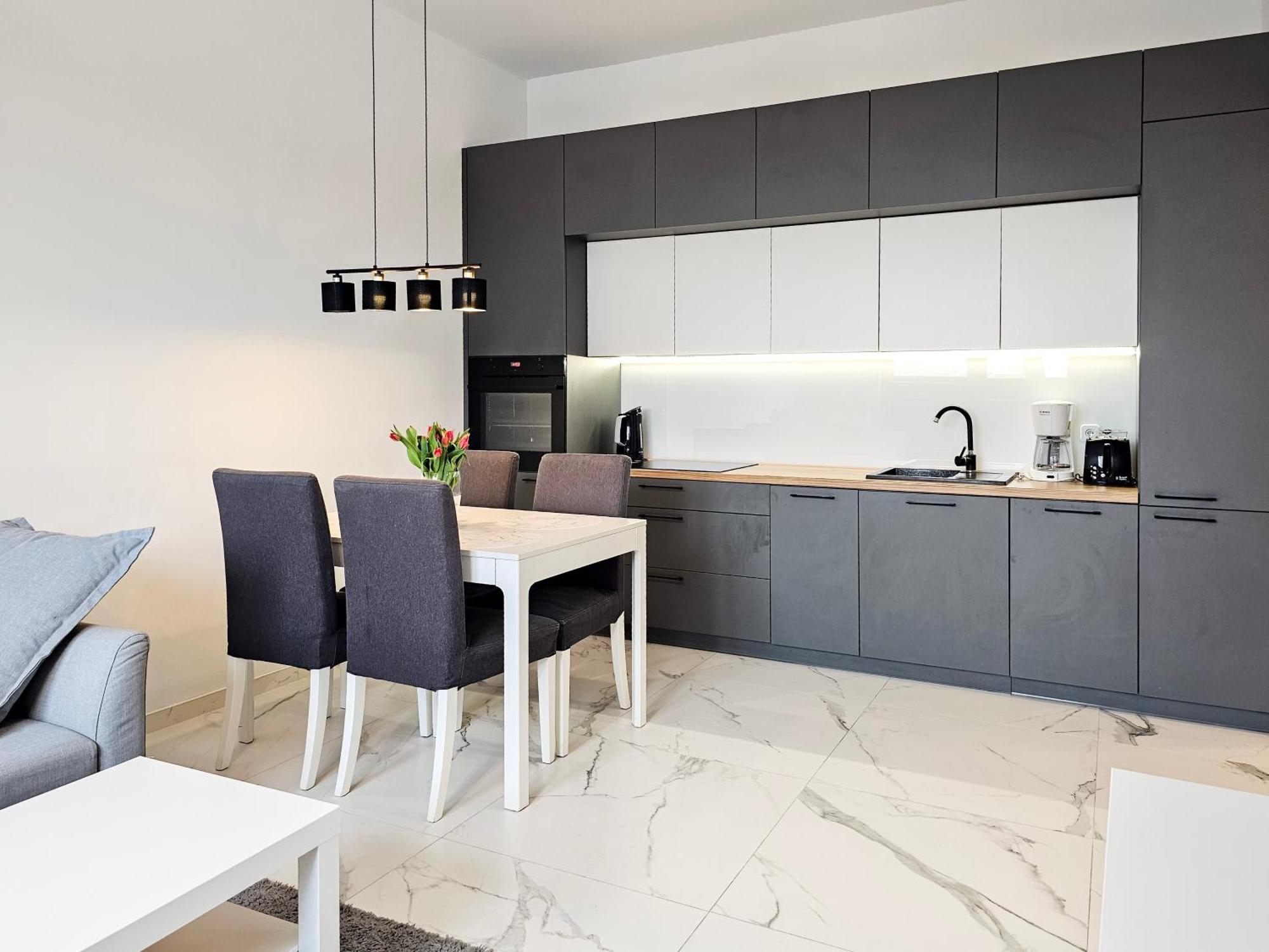Visit Baltic - Platan Tower Grey Swinoujscie Exterior foto